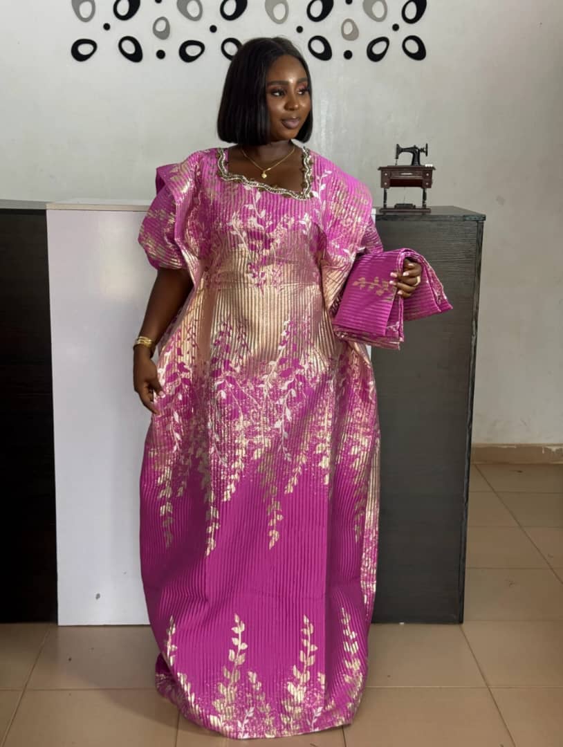 Elegant Brocade Boubou Gown – Pink & Gold Elegance