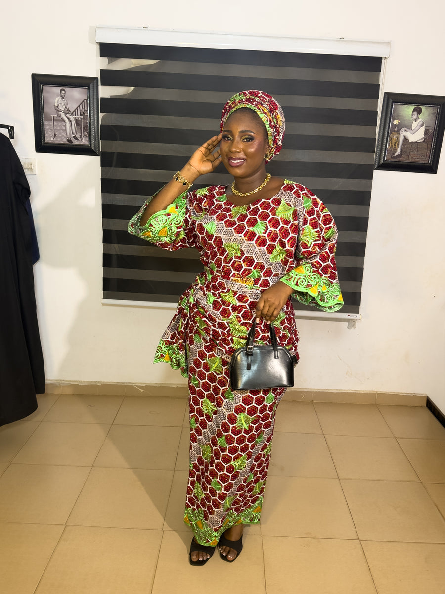 LUXURY AFRICAN EMBELLISH WITH LACE EMBRODIAY AND FULL STONE  SKIRIT AND BUBA